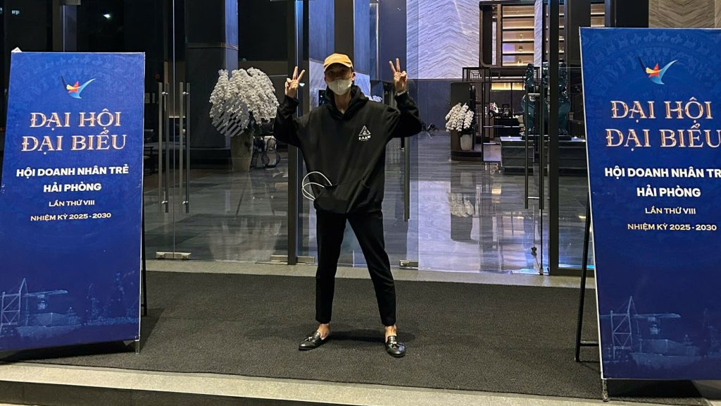 Thiết kế standee sự kiện – Linh hoạt, thu hút, lan tỏa thông điệp