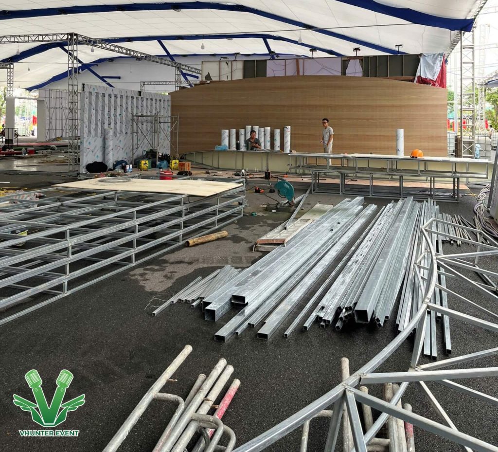 VHunter Print thi công gian hàng triển lãm A80