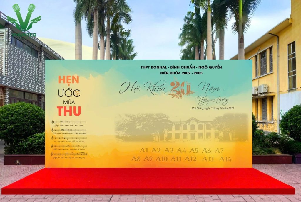 in ấn backdrop chương  trình Kỷ niệm 20 năm ra trường – Niên khóa 2002-2005 Trường THPT Ngô Quyền