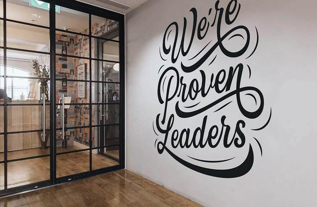 Giá in decal dán tường