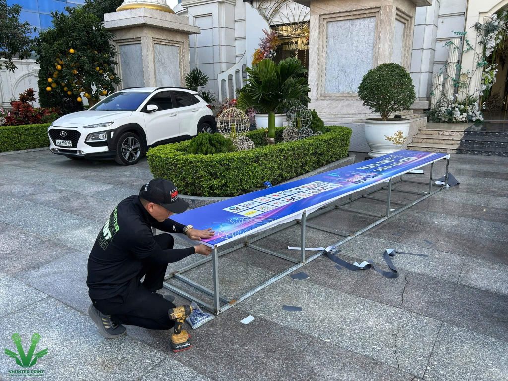 Giây phút thi công không ngừng nghỉ của toàn bộ nhân sự VHunter Print