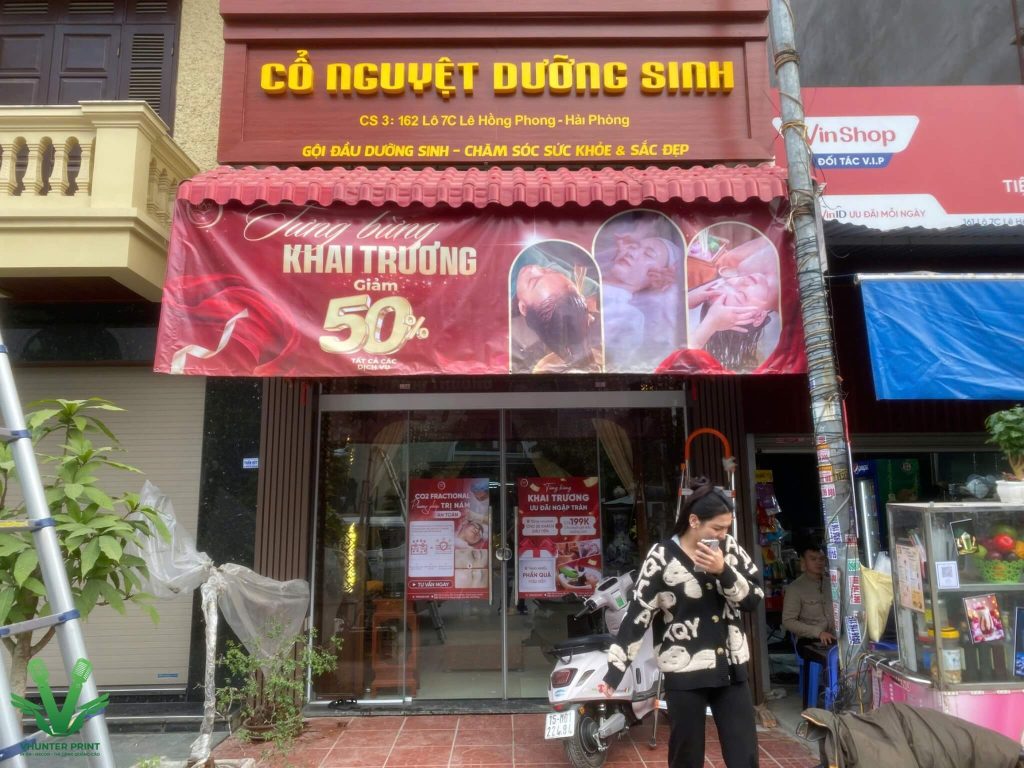 Băng rôn quảng cáo là gì? Vì sao vẫn được sử dụng ?