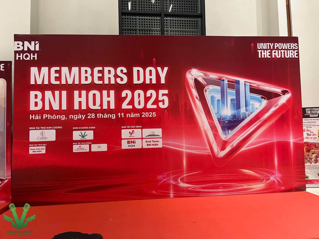 Banner sự kiện – ứng dụng phổ biến của bạt trắng